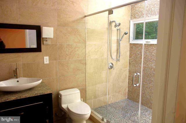 PROVIDENCE FOREST - Residential Lease