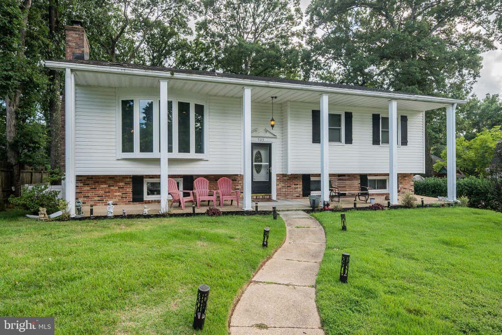 Photo of 505 Brentwood Avenue, SEVERNA PARK, MD 21146 (MLS # MDAA2153198)