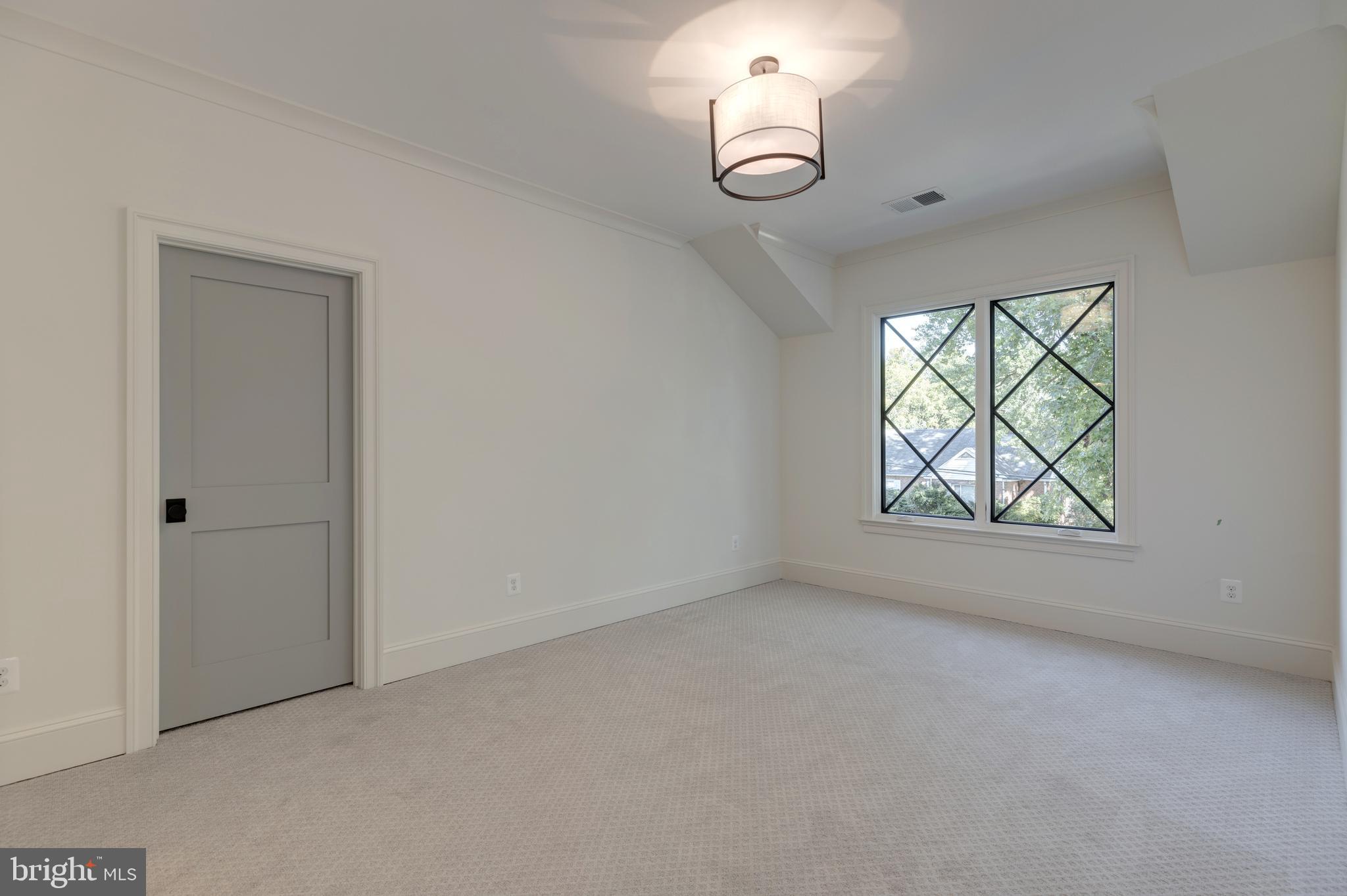 DONALDSON RUN - Residential