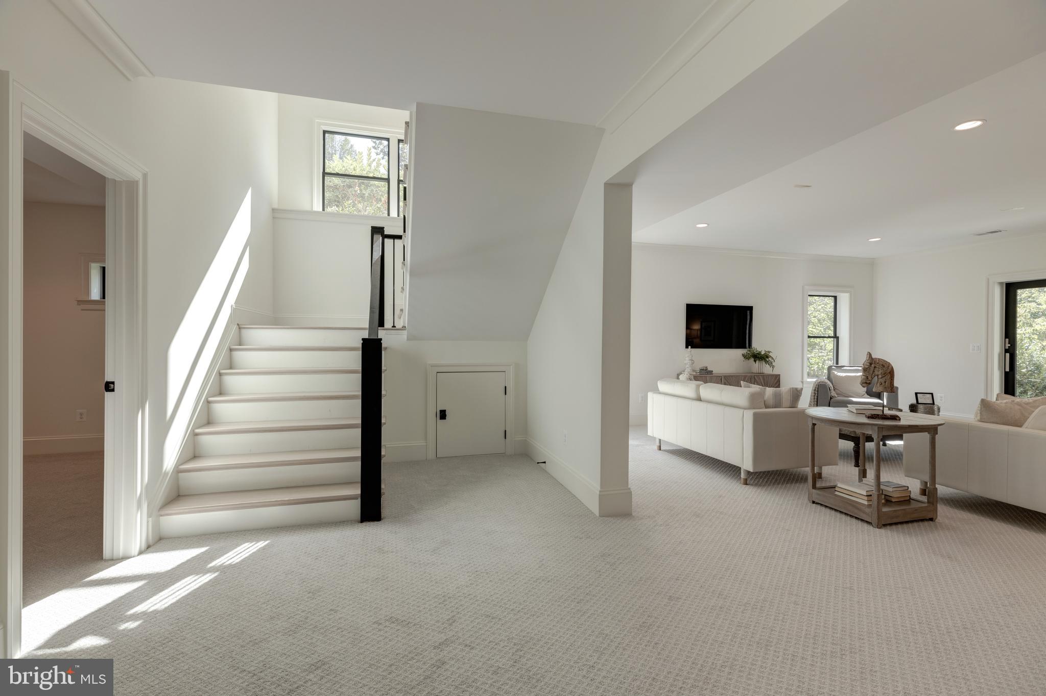 DONALDSON RUN - Residential