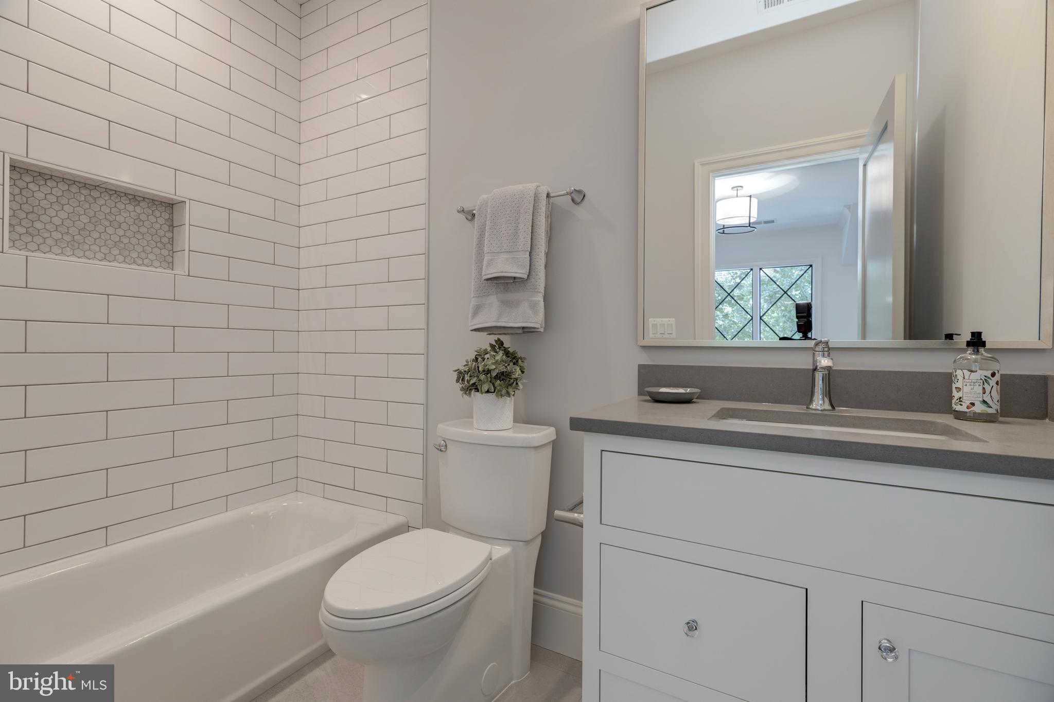 DONALDSON RUN - Residential