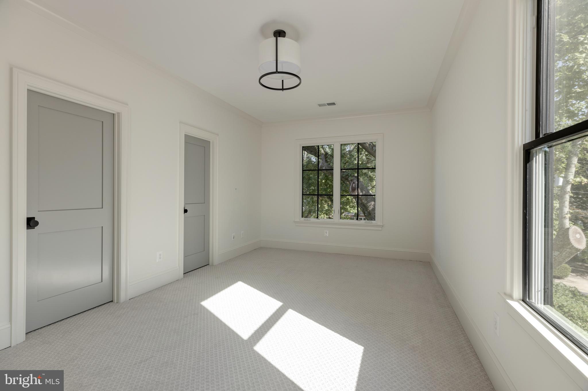 DONALDSON RUN - Residential