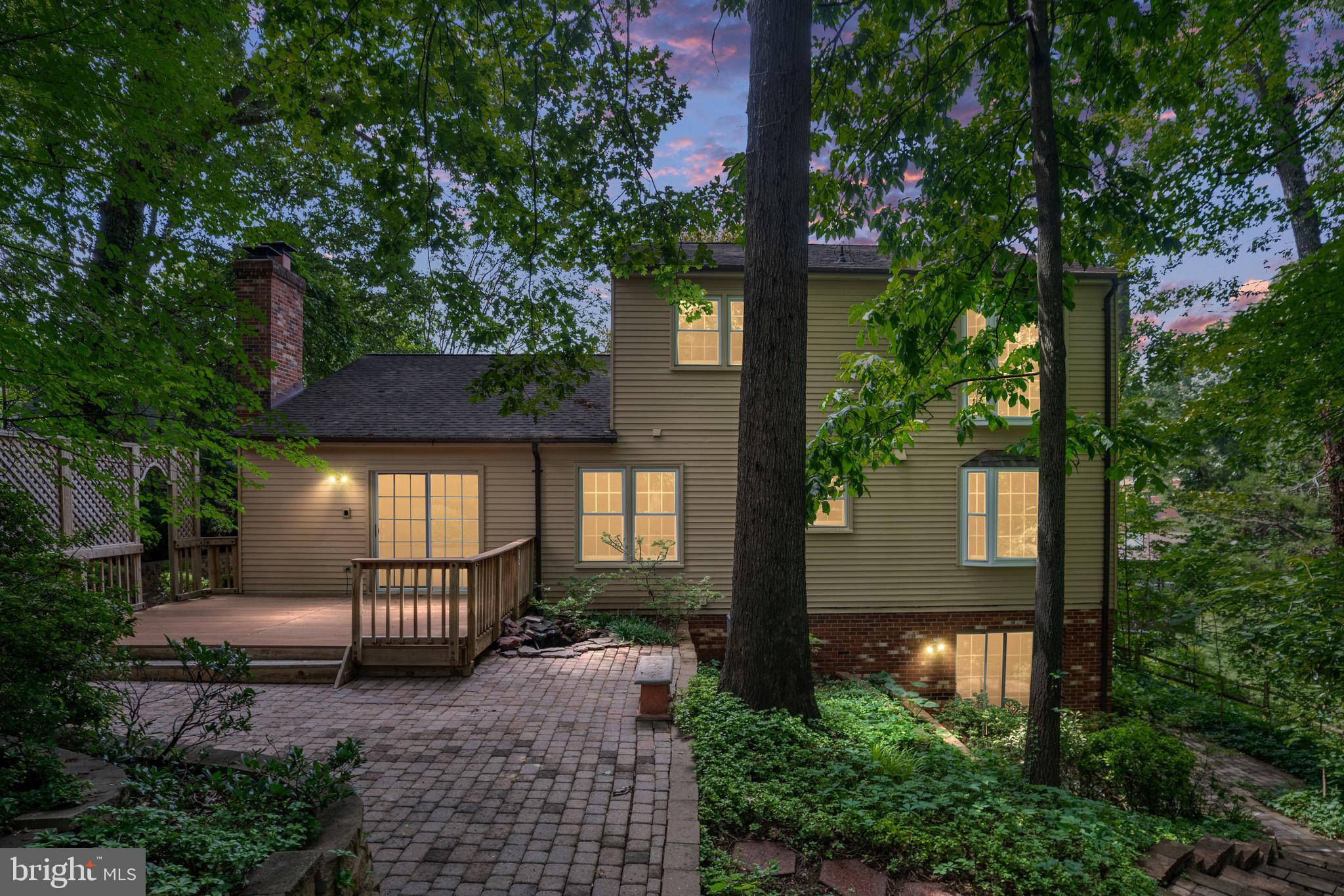 15685 THISTLE COURT