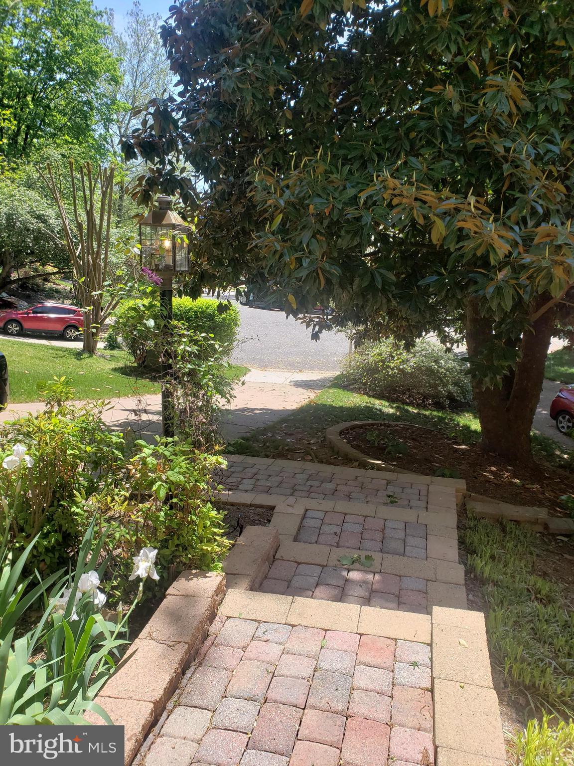15685 THISTLE COURT