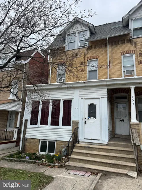533 Buttonwood Street, Norristown, PA MLS: PAMC2171272
