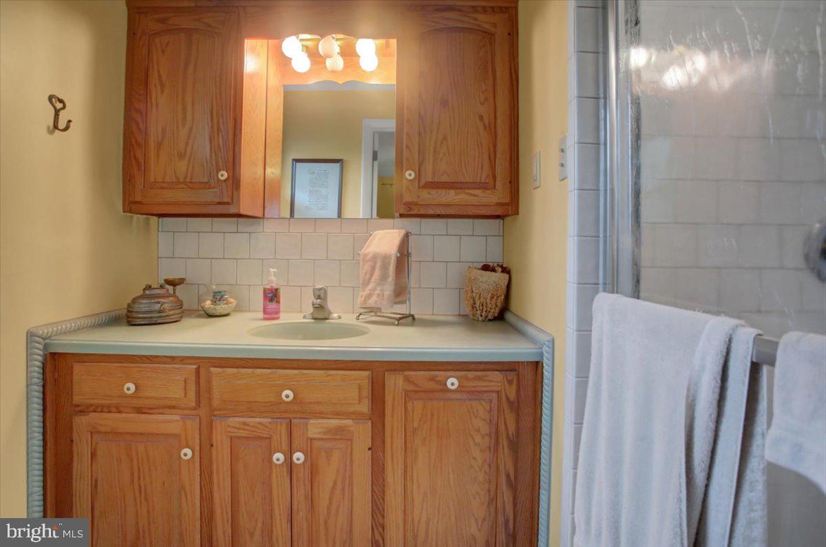 NORTH GUILFORD HILLS - Residential