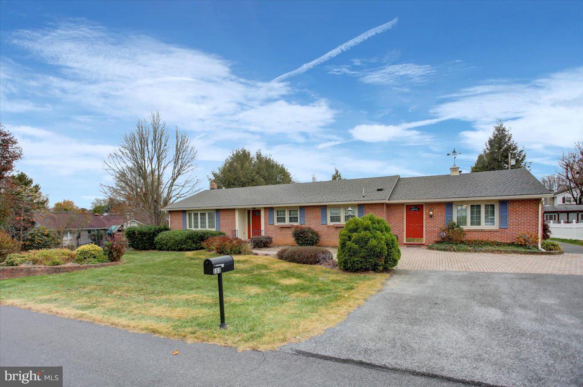 NORTH GUILFORD HILLS - Residential