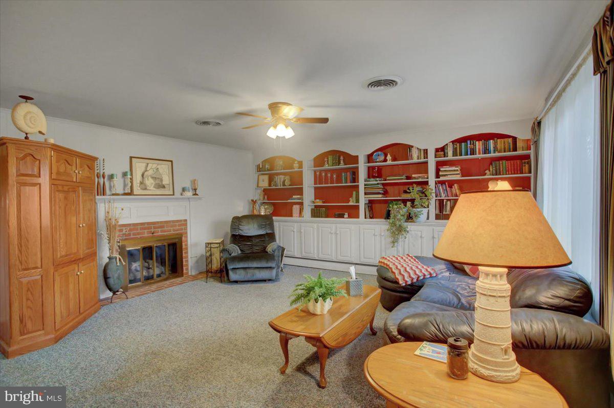 NORTH GUILFORD HILLS - Residential