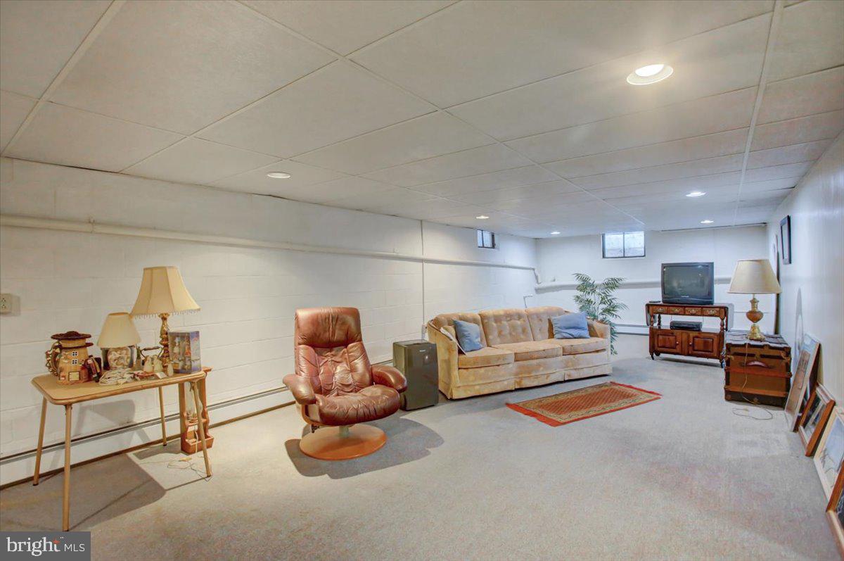 NORTH GUILFORD HILLS - Residential