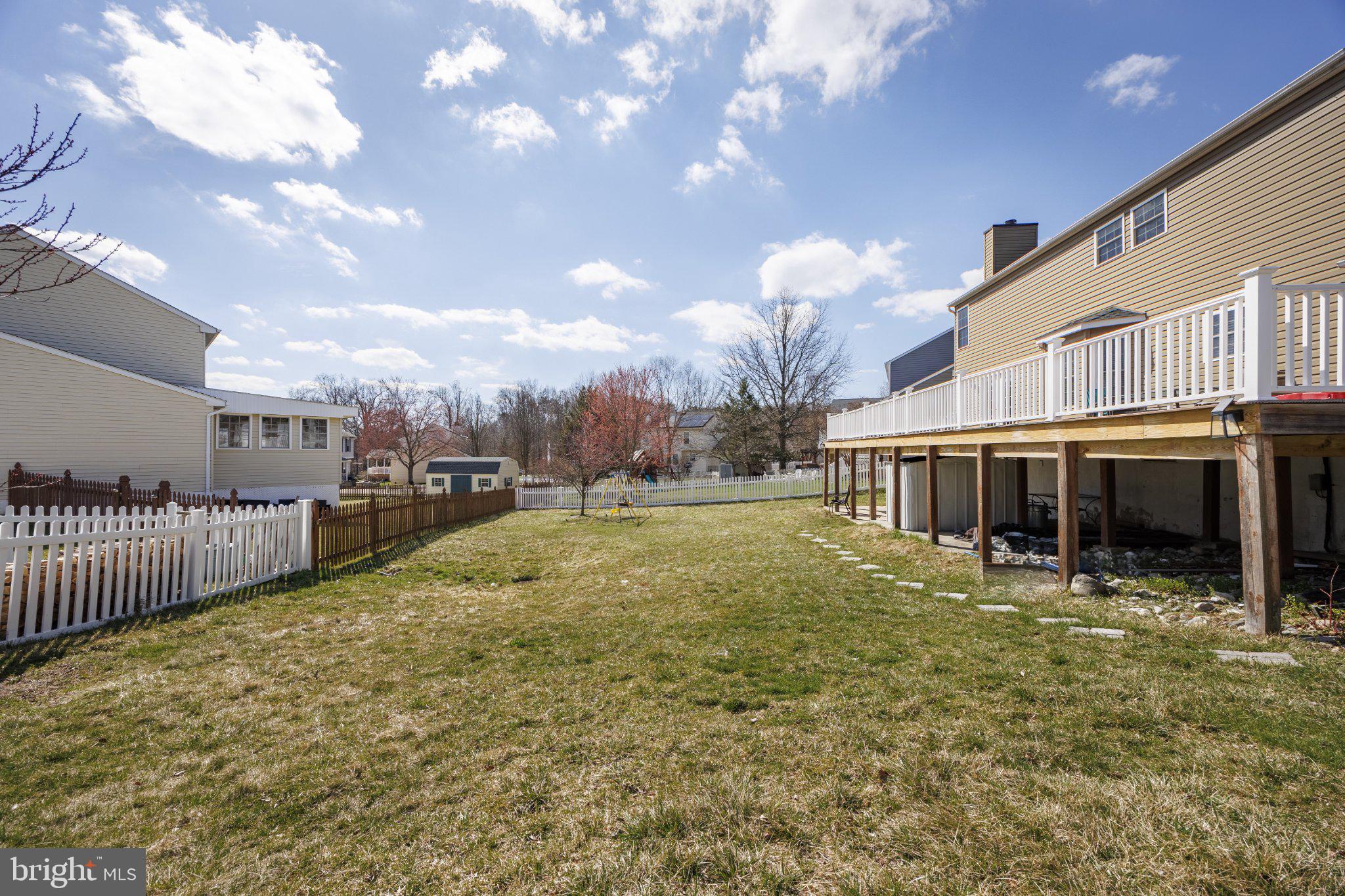 HUNT CLUB ESTATES - Residential