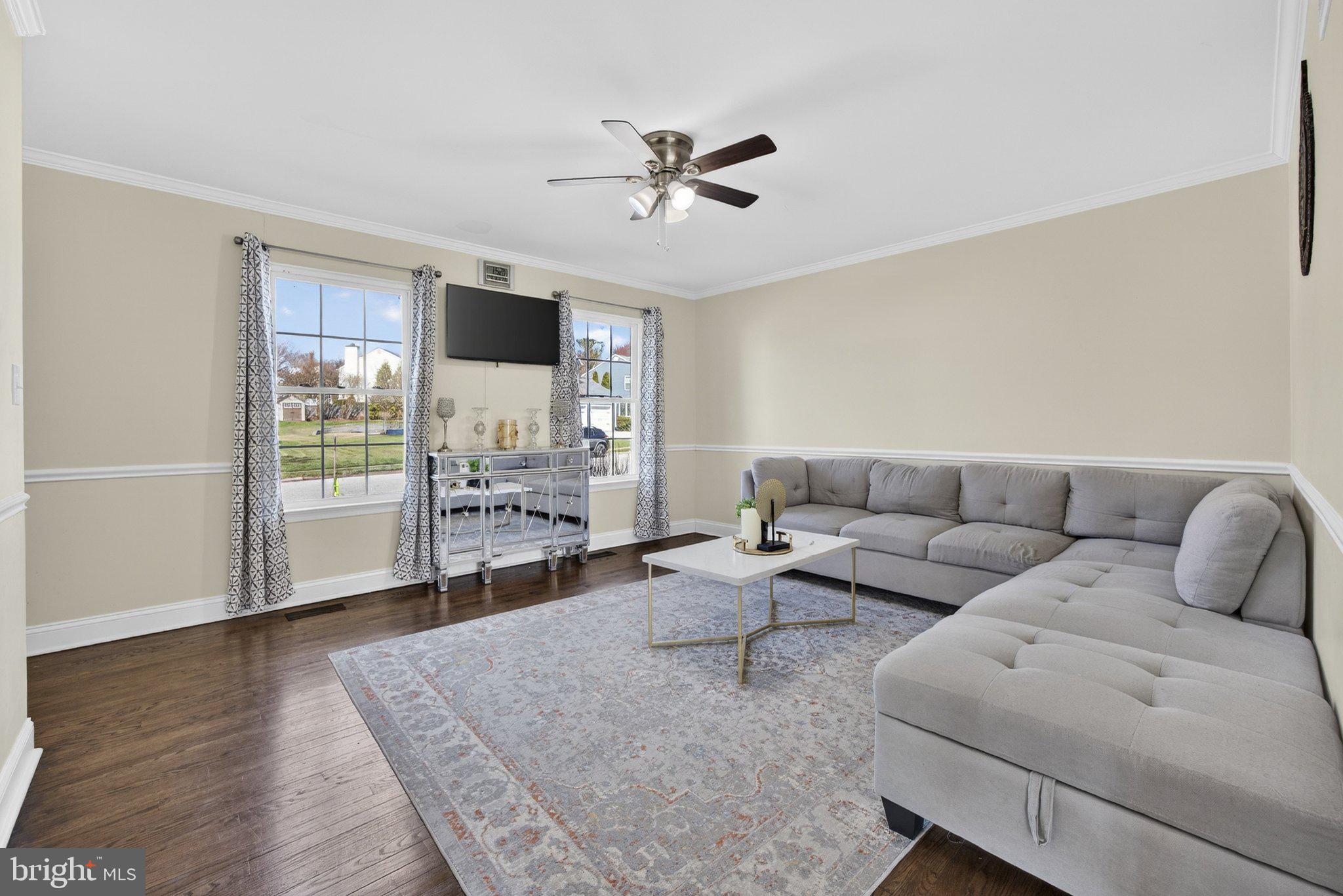 HUNT CLUB ESTATES - Residential