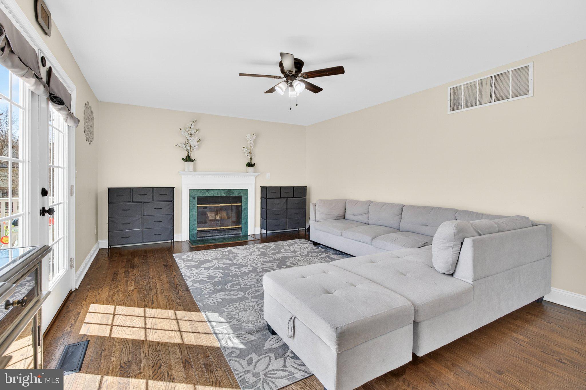 HUNT CLUB ESTATES - Residential