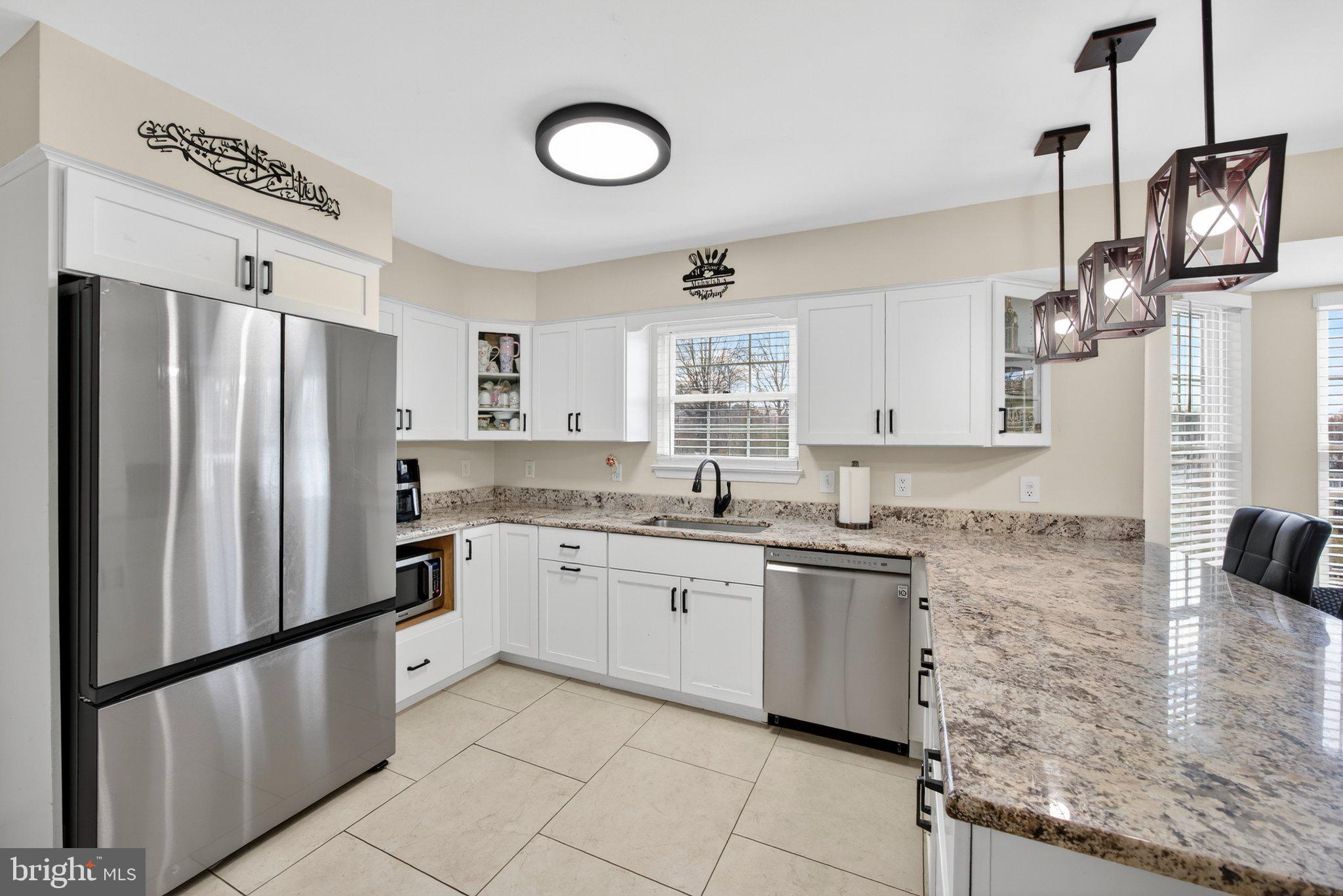 HUNT CLUB ESTATES - Residential