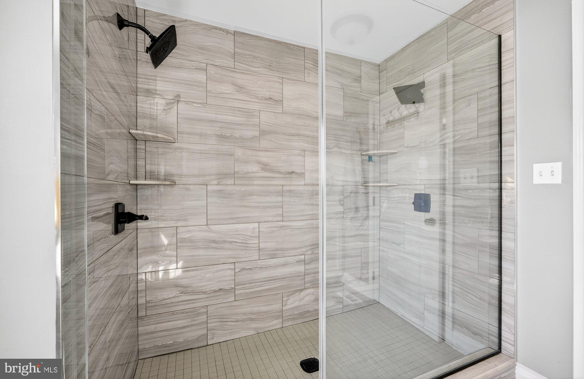 HUNT CLUB ESTATES - Residential