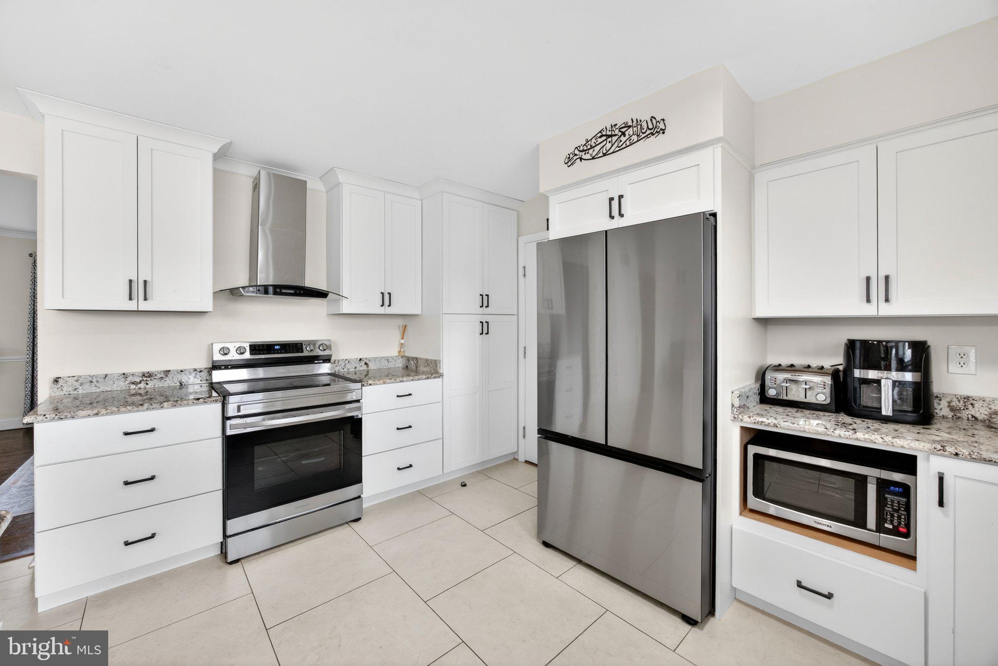 HUNT CLUB ESTATES - Residential