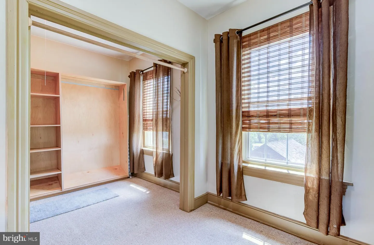 Lincoln University, Pennsylvania 19352, United States, 5 Bedrooms Bedrooms, ,2 BathroomsBathrooms,Residential,Pending,129341