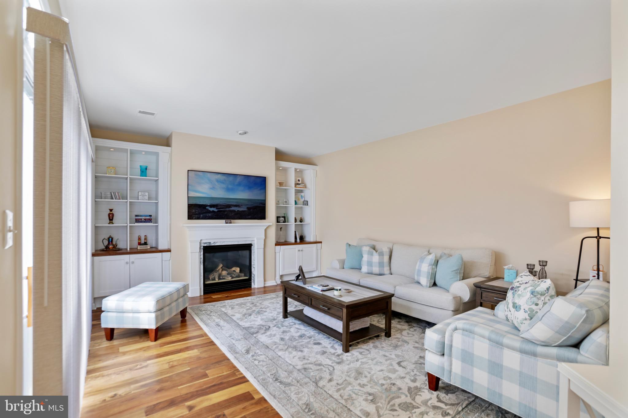 RIDGES AT ASHBURN - Residential