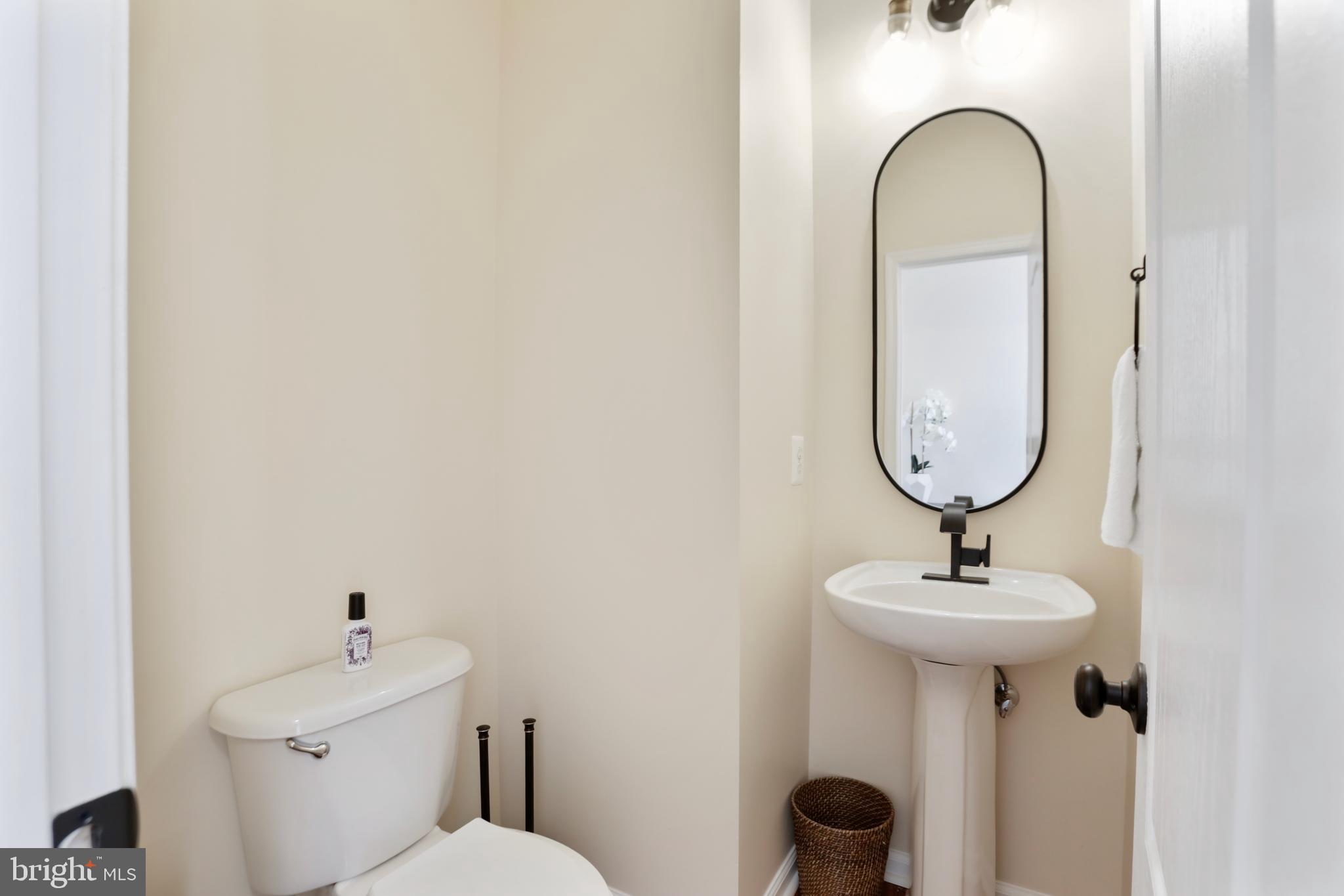 RIDGES AT ASHBURN - Residential