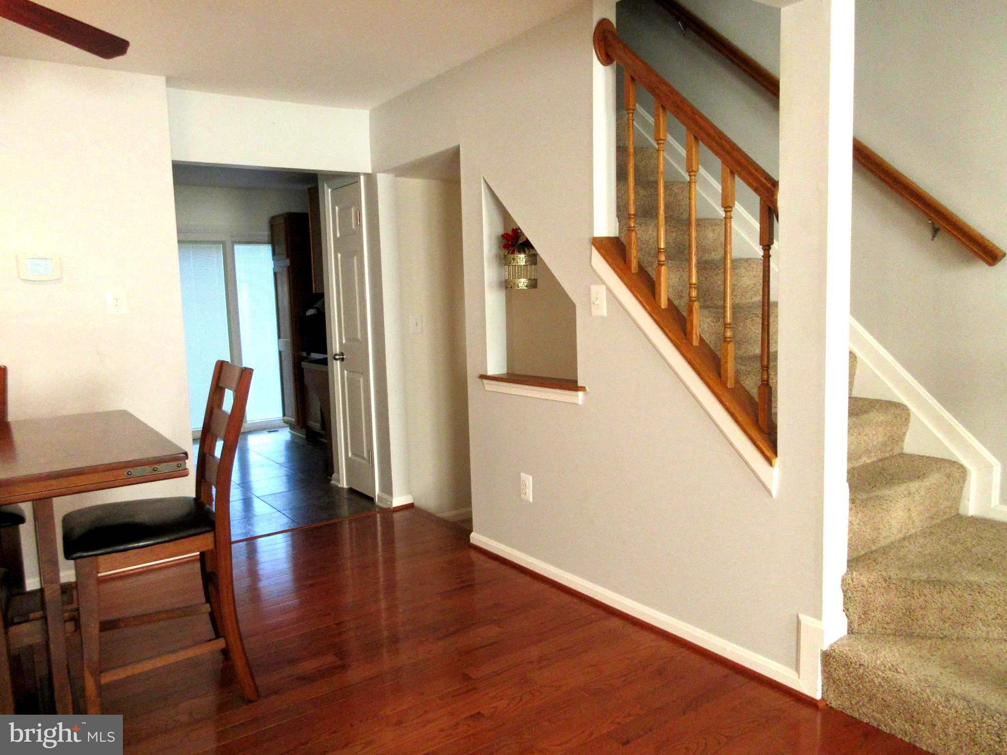 RIVERCHASE - Residential