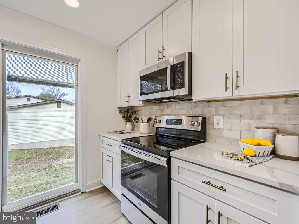 OAKLAND MILLS - Residential