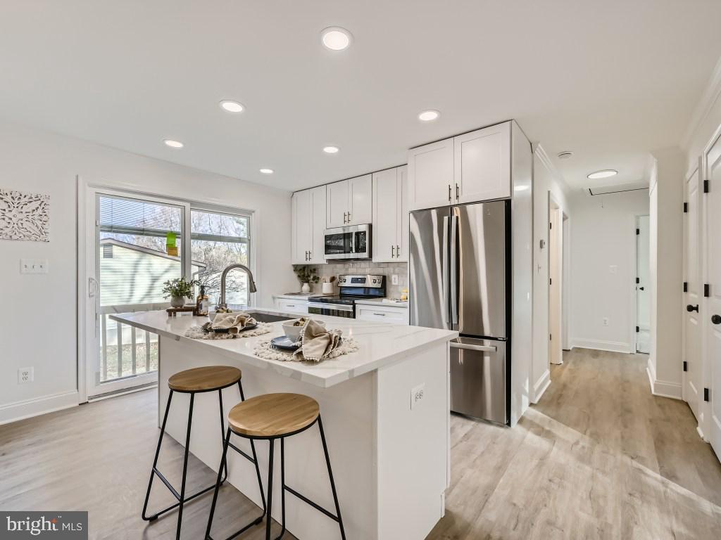 OAKLAND MILLS - Residential