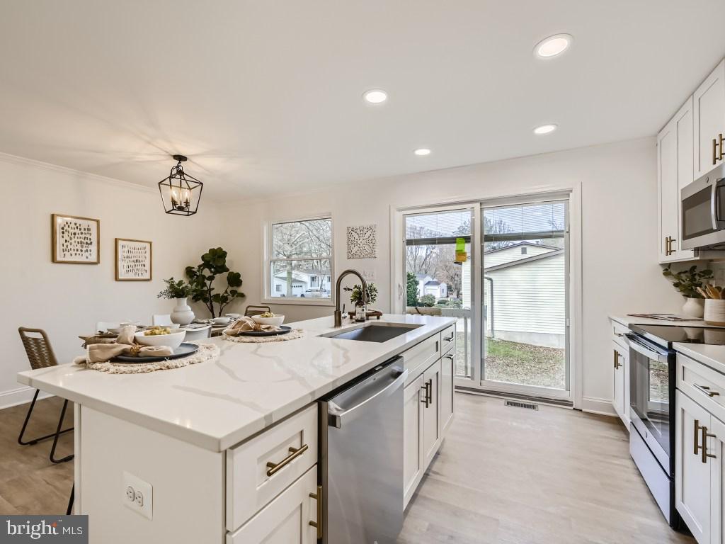 OAKLAND MILLS - Residential