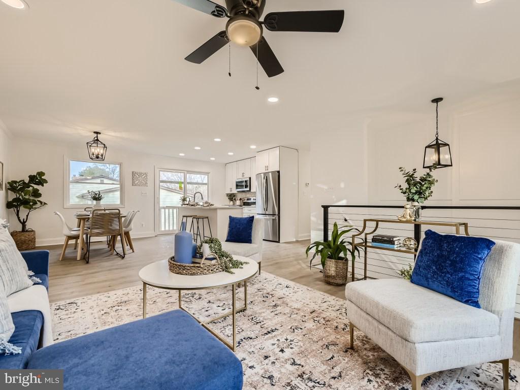 OAKLAND MILLS - Residential