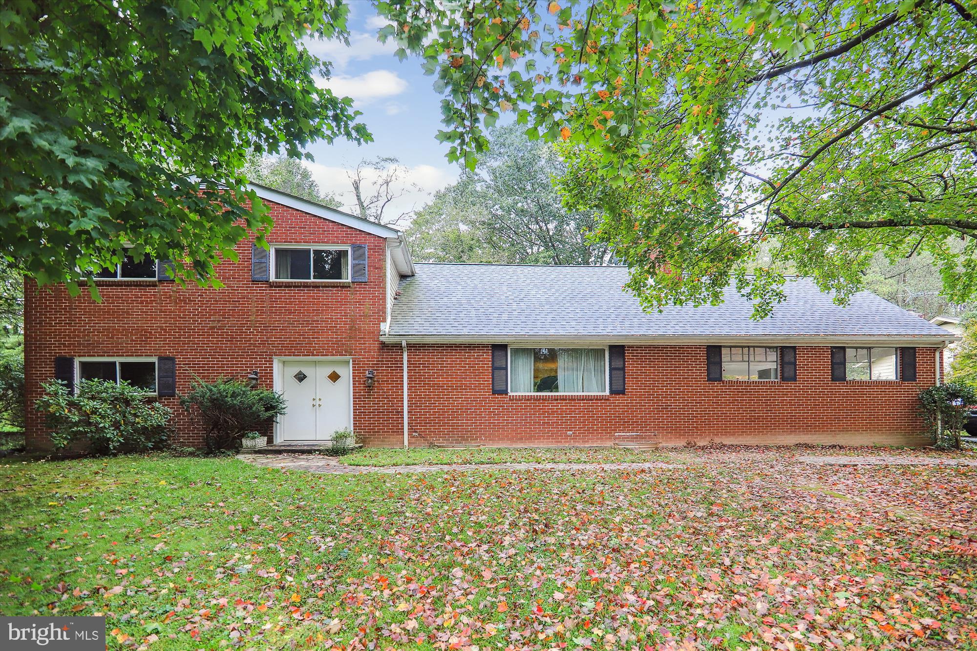 ASHTON - Residential