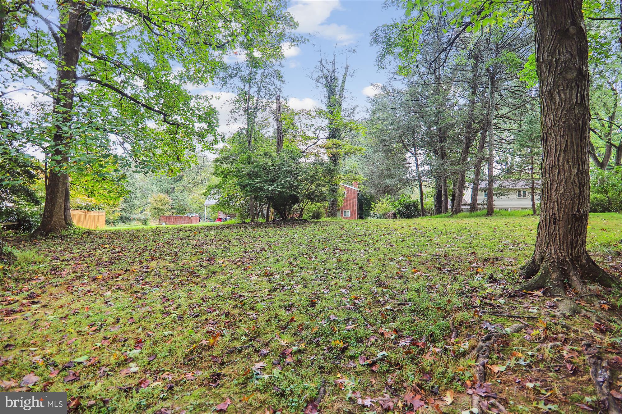 ASHTON - Residential