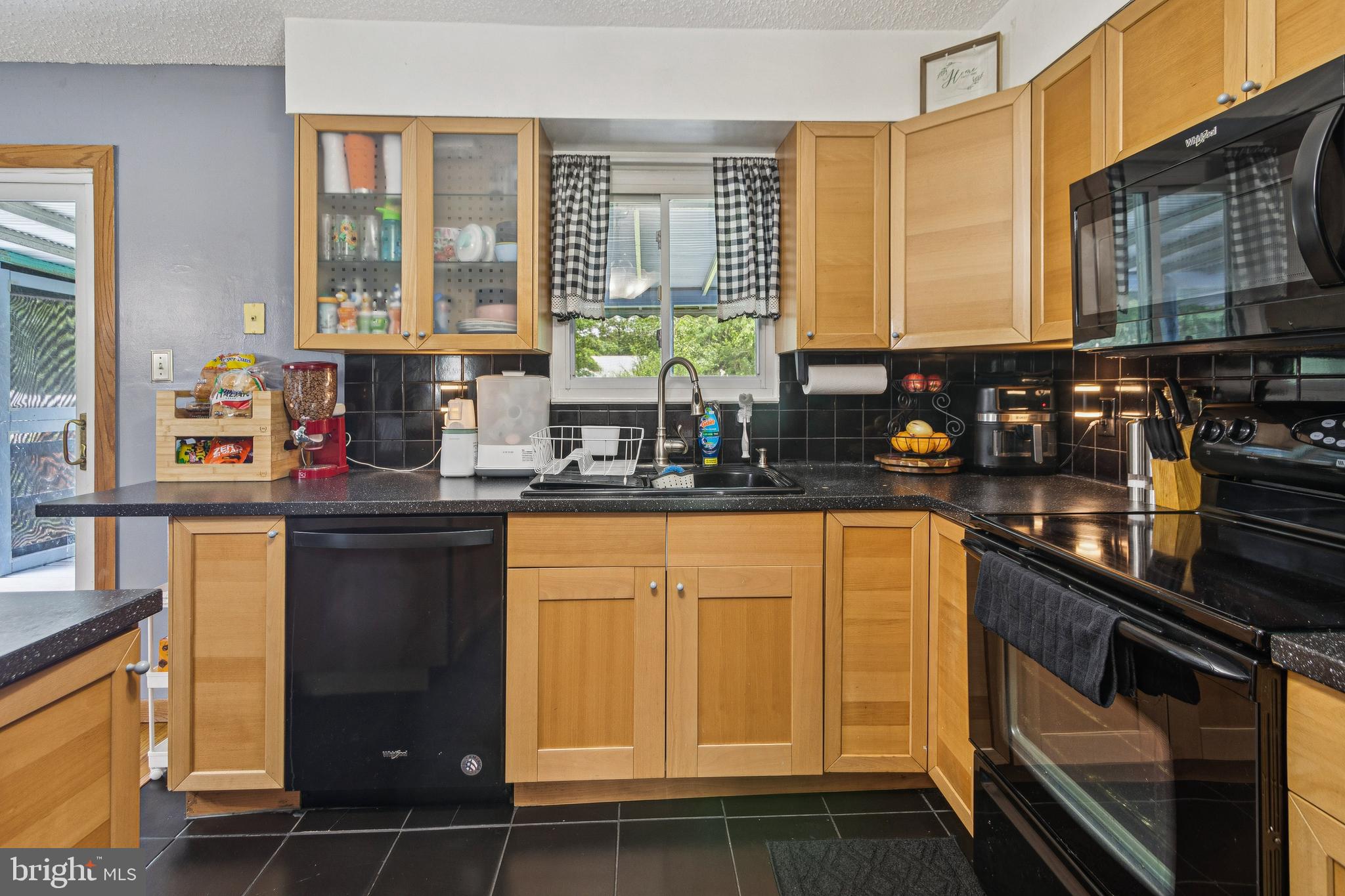 513 LOUISIANA TRAIL