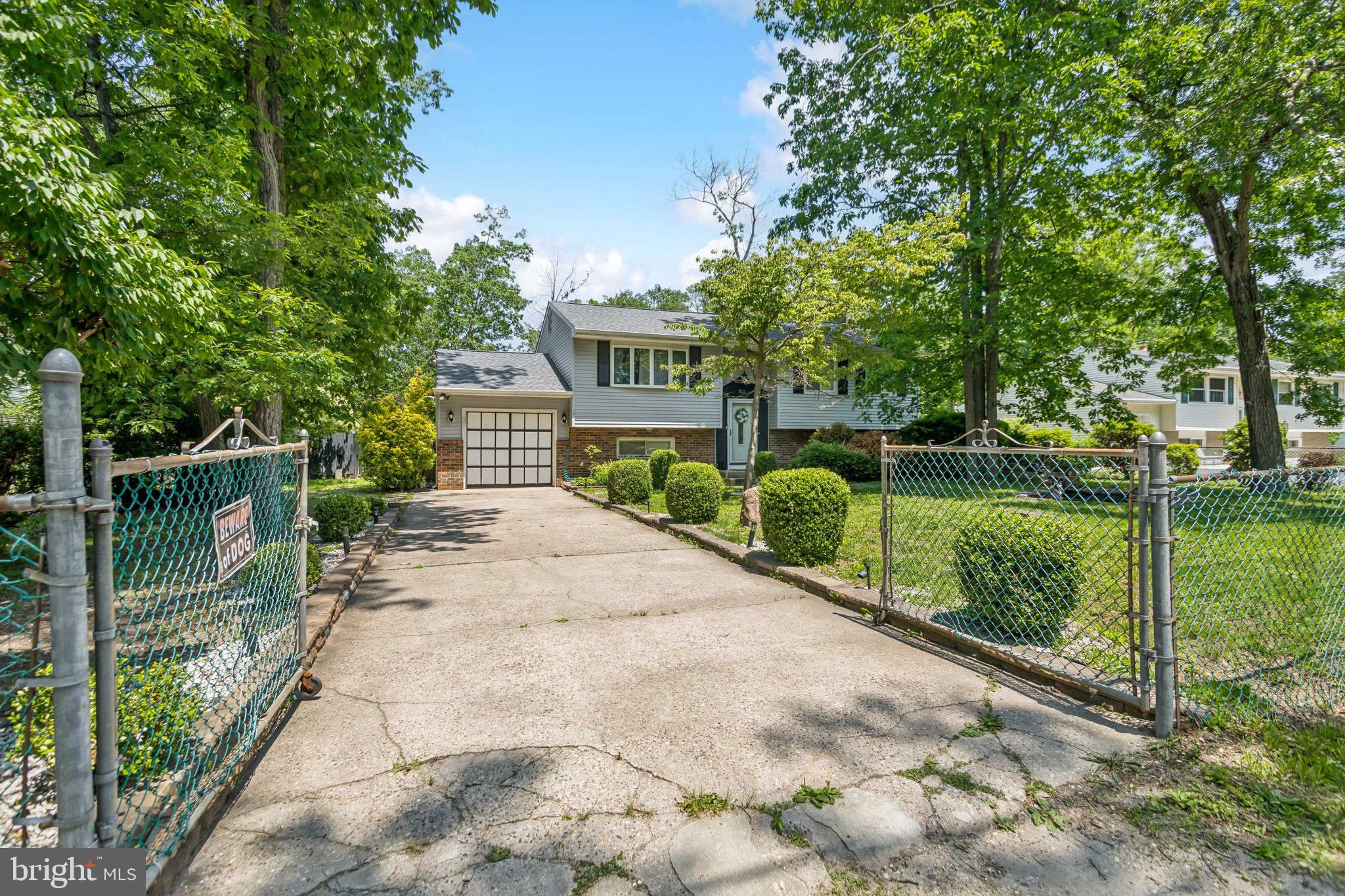 513 LOUISIANA TRAIL