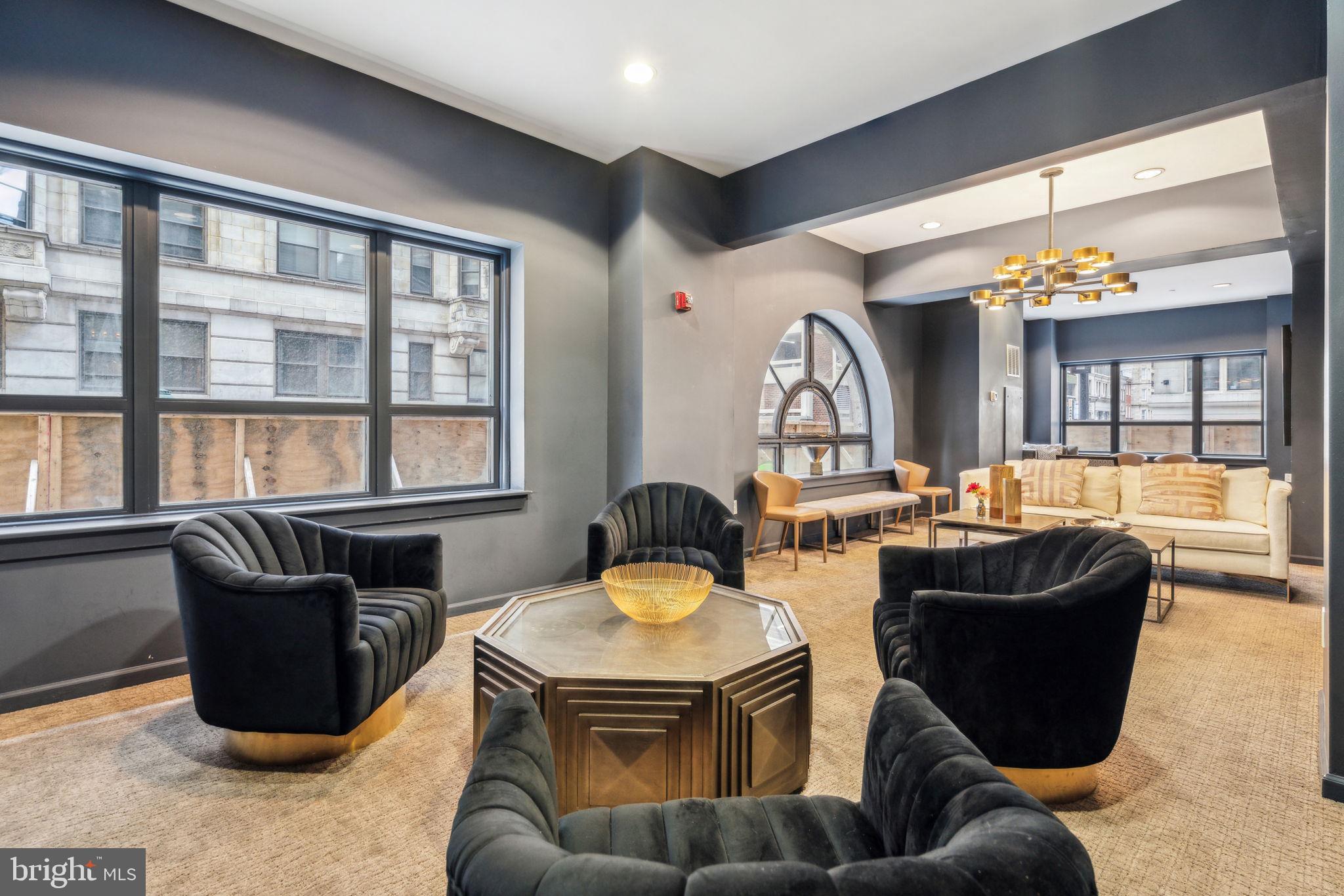 RITTENHOUSE SQUARE - Residential