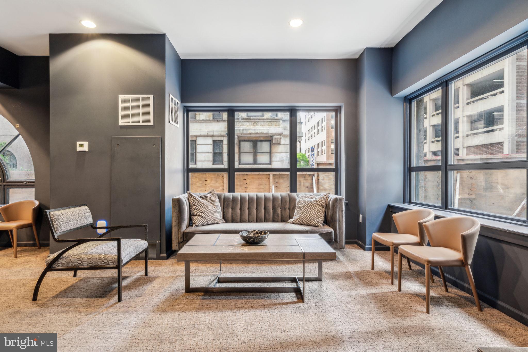 RITTENHOUSE SQUARE - Residential