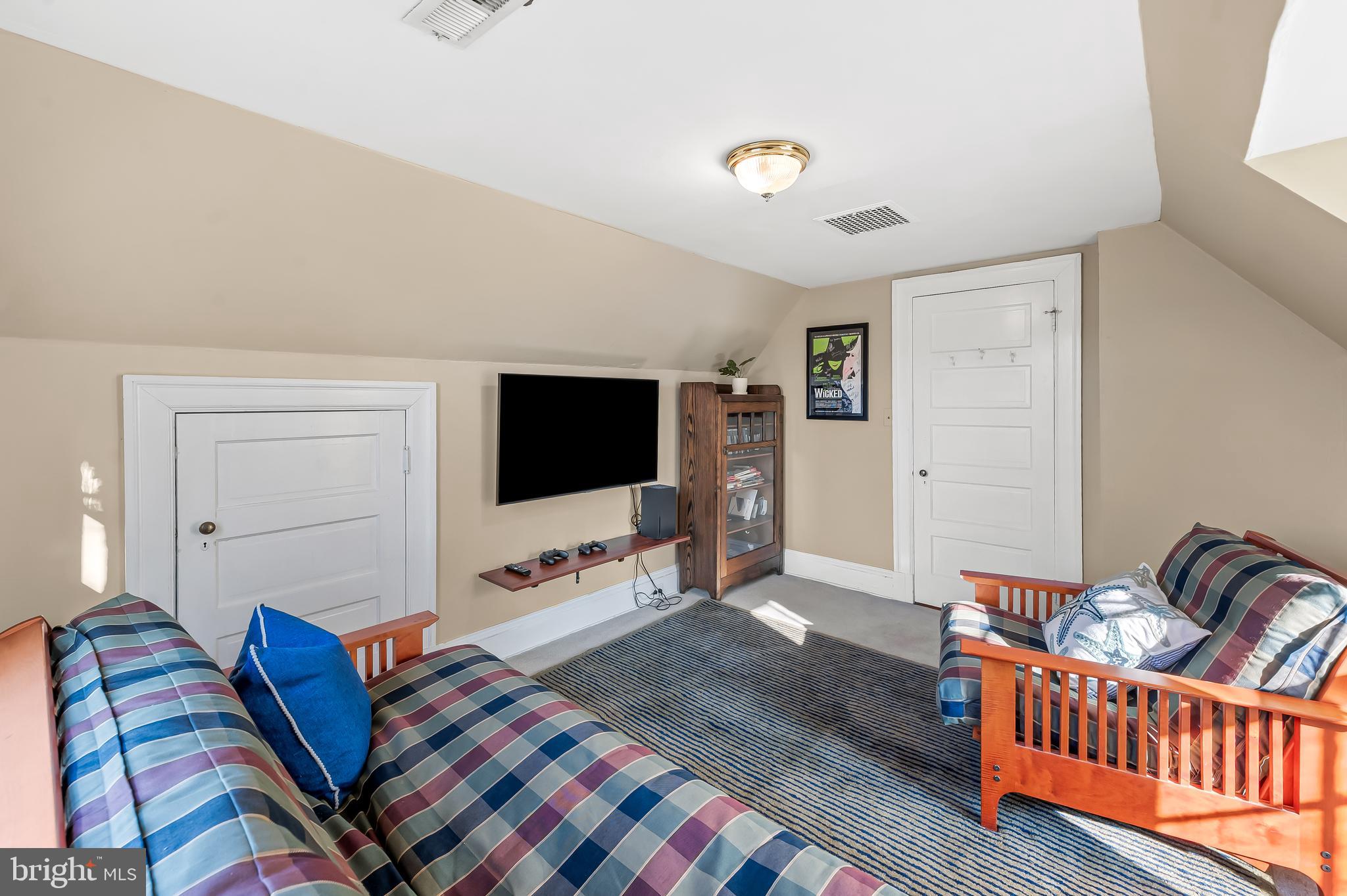 GUILFORD - Residential