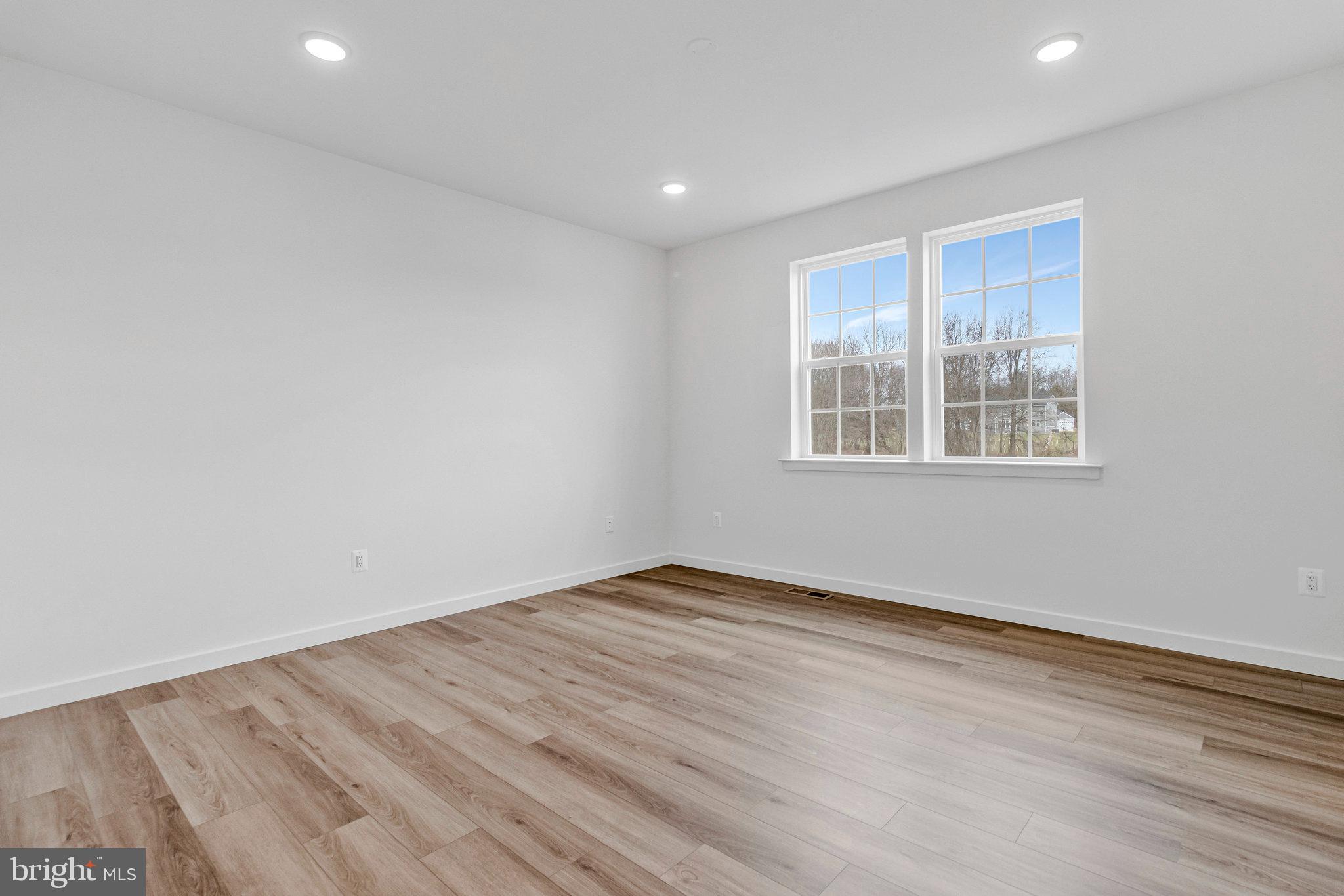 WORTHINGTON GROVE - Residential