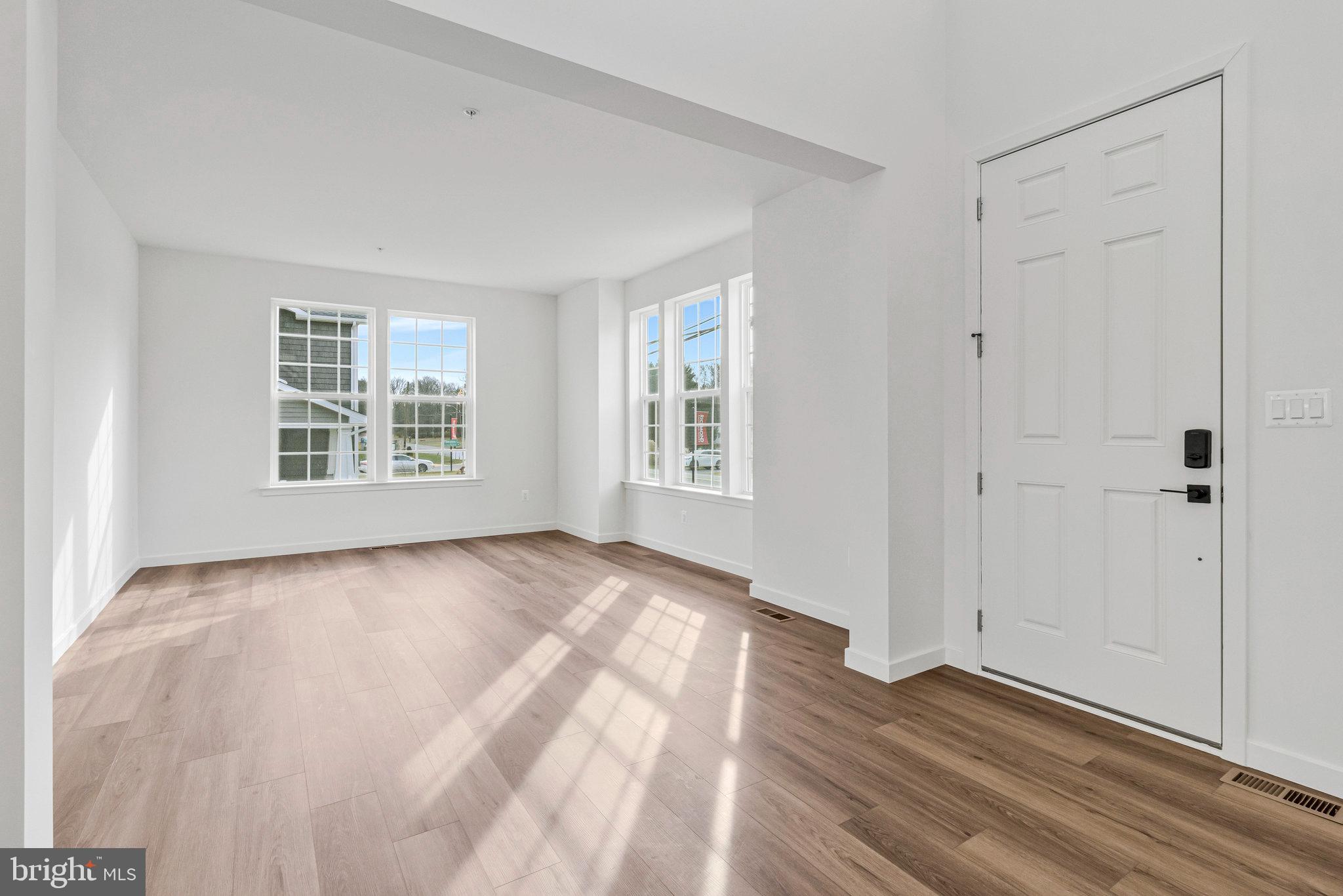 WORTHINGTON GROVE - Residential