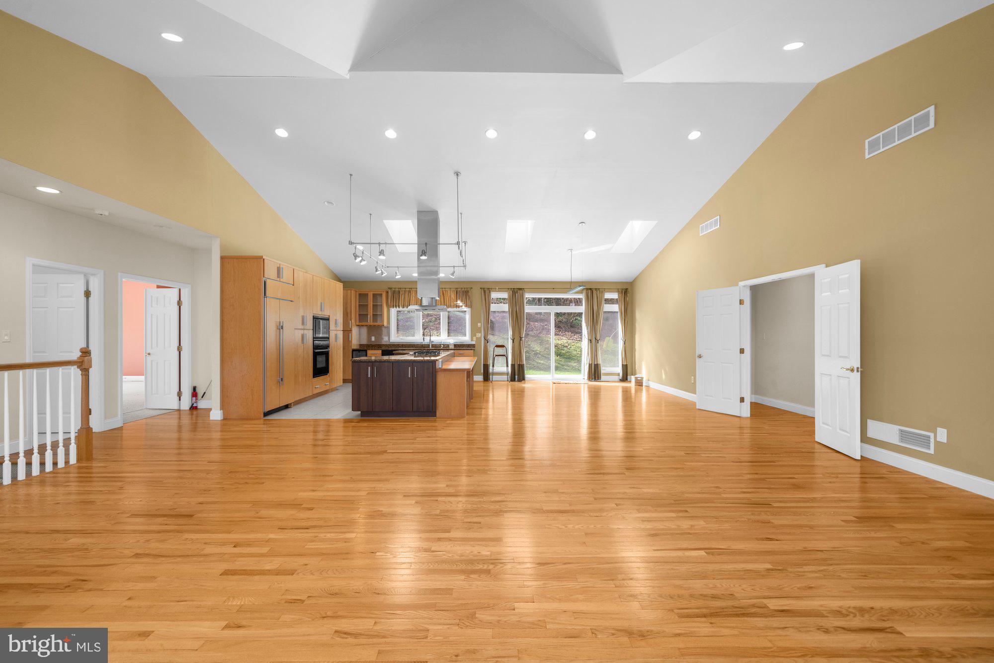 GREENFIELDS - Residential