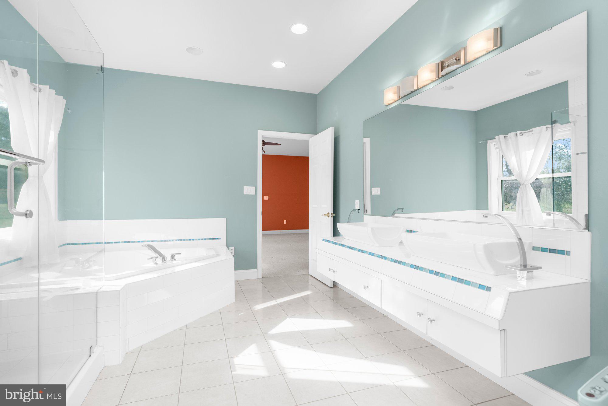 GREENFIELDS - Residential