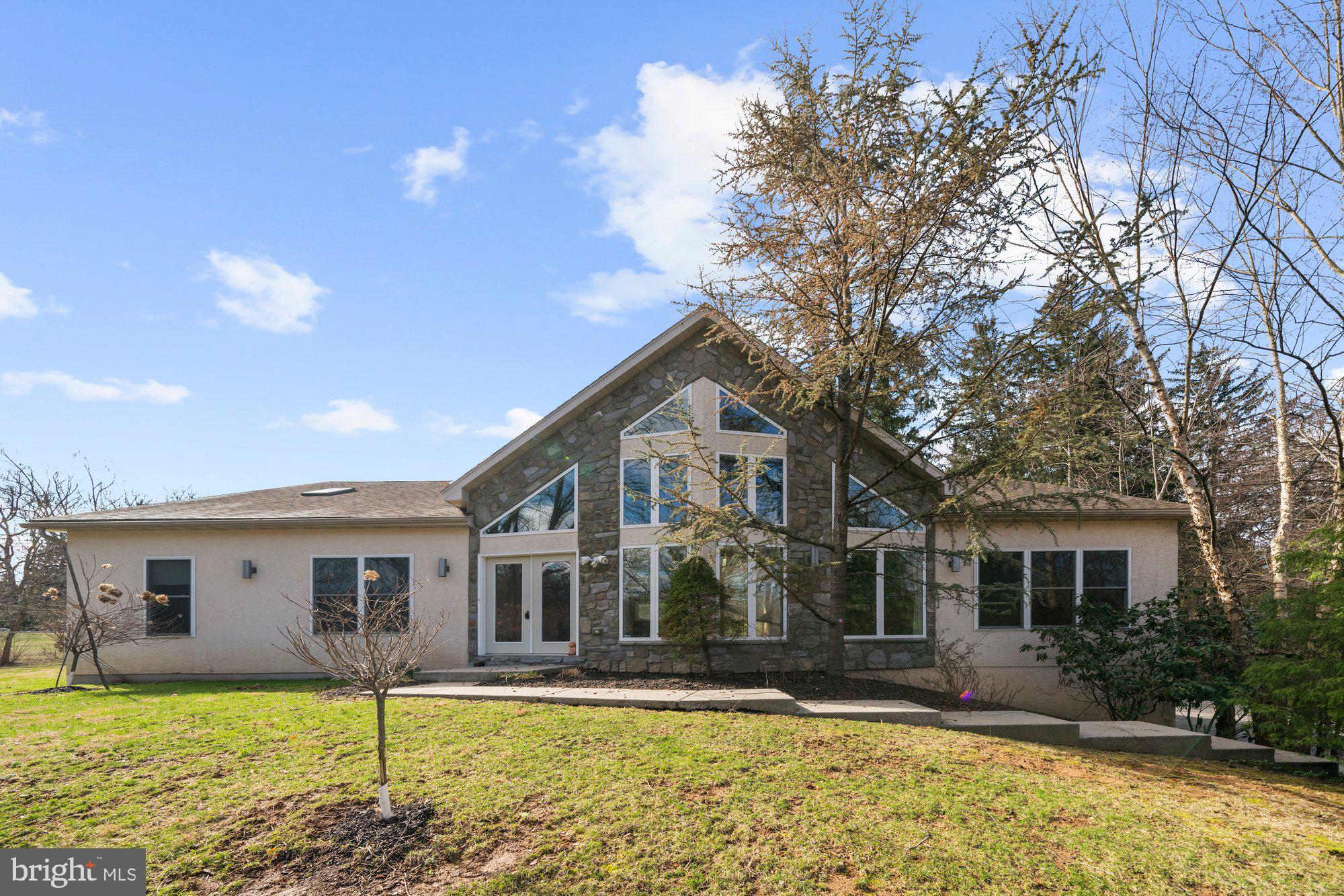 GREENFIELDS - Residential