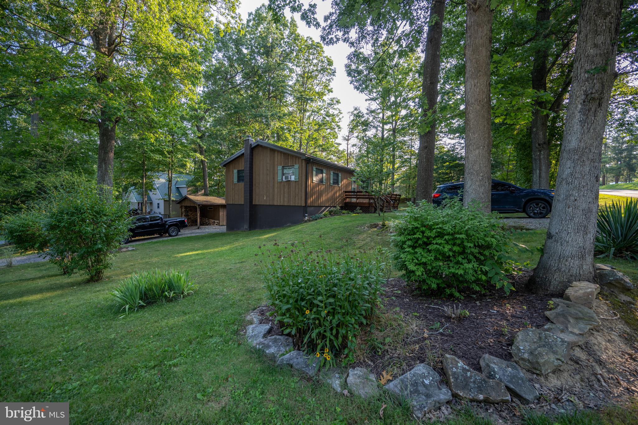 MOUNTAIN LAKE PARK - Residential