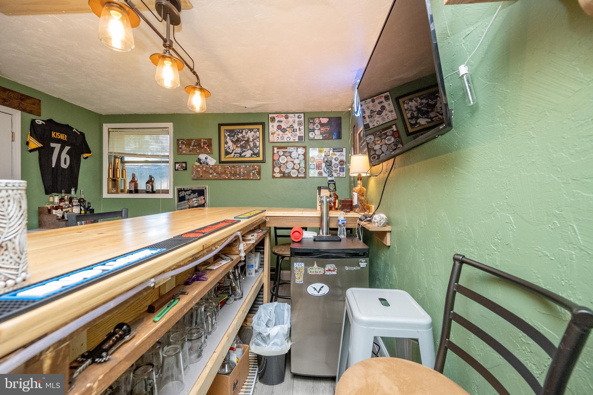 MOUNTAIN LAKE PARK - Residential