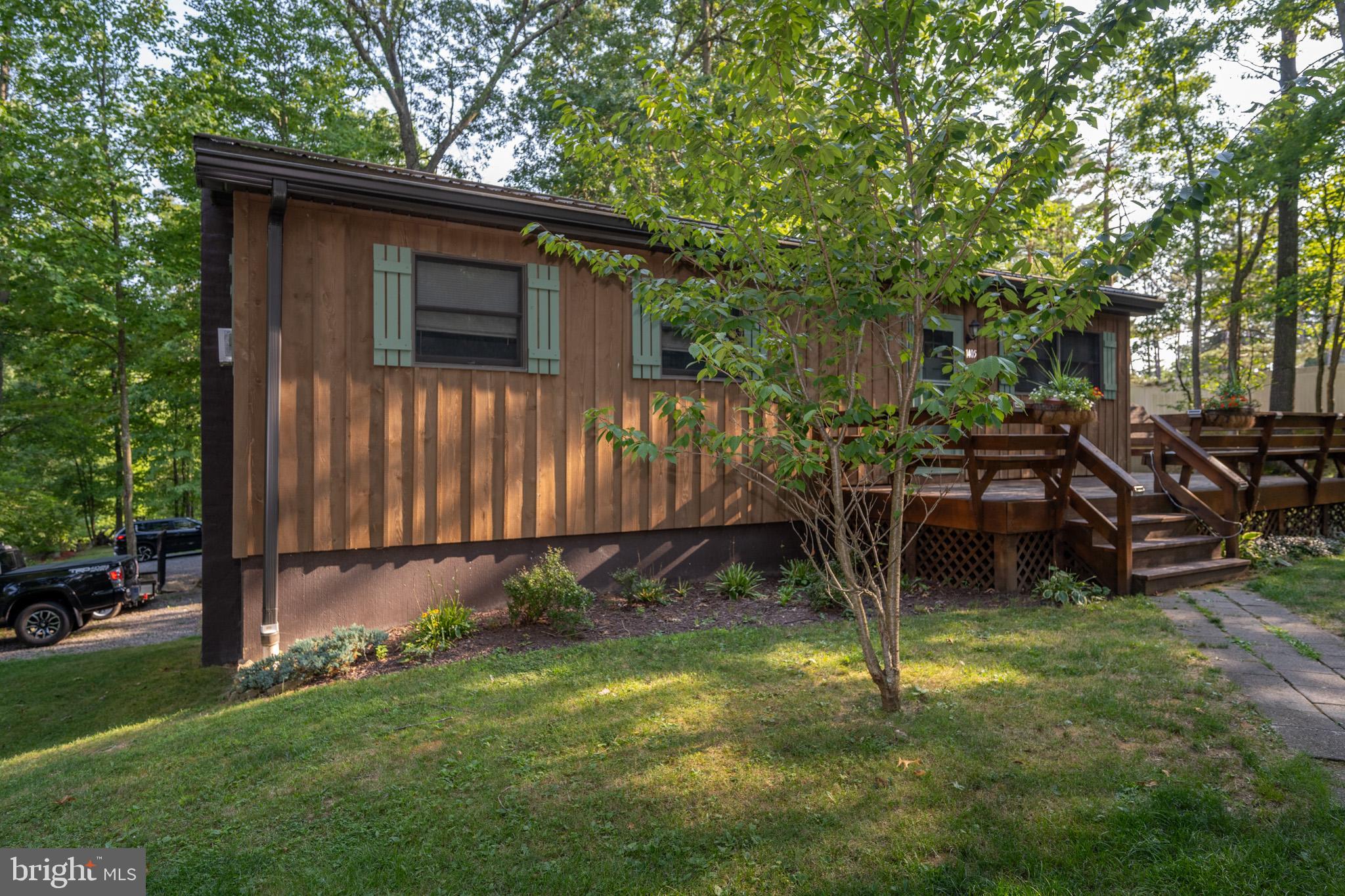 MOUNTAIN LAKE PARK - Residential