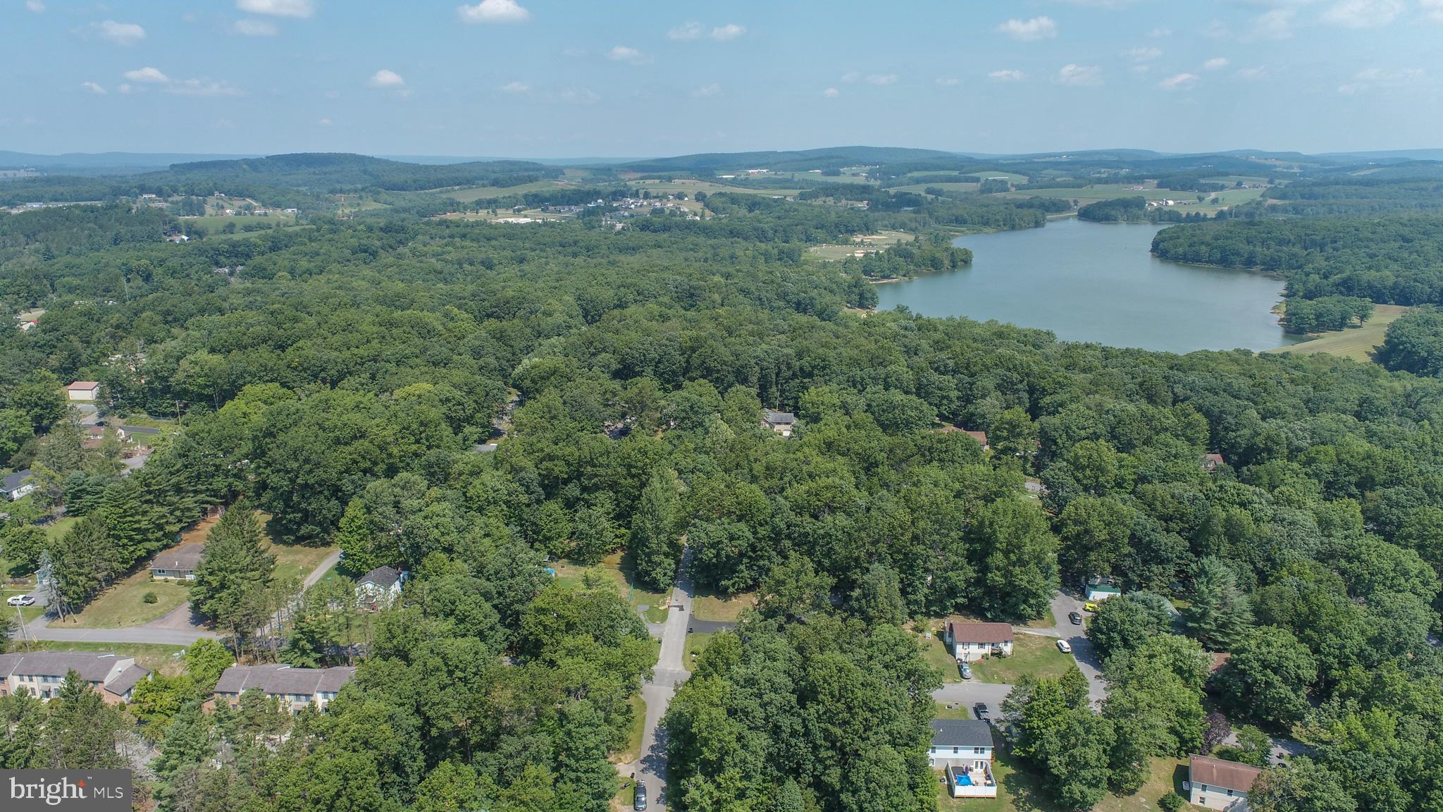 MOUNTAIN LAKE PARK - Residential