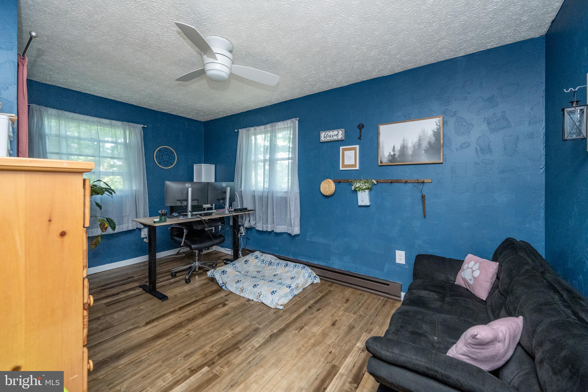 MOUNTAIN LAKE PARK - Residential