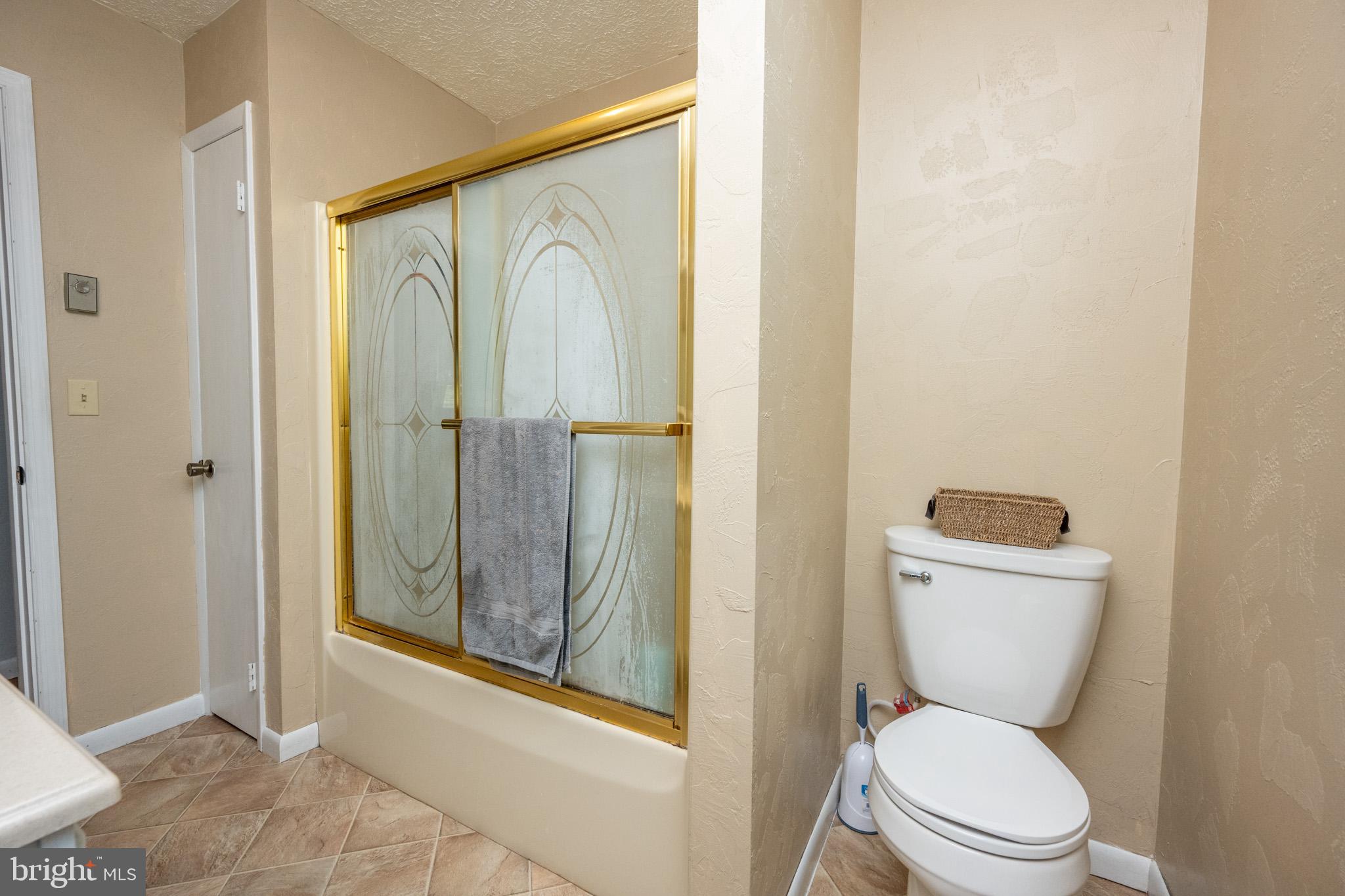 MOUNTAIN LAKE PARK - Residential