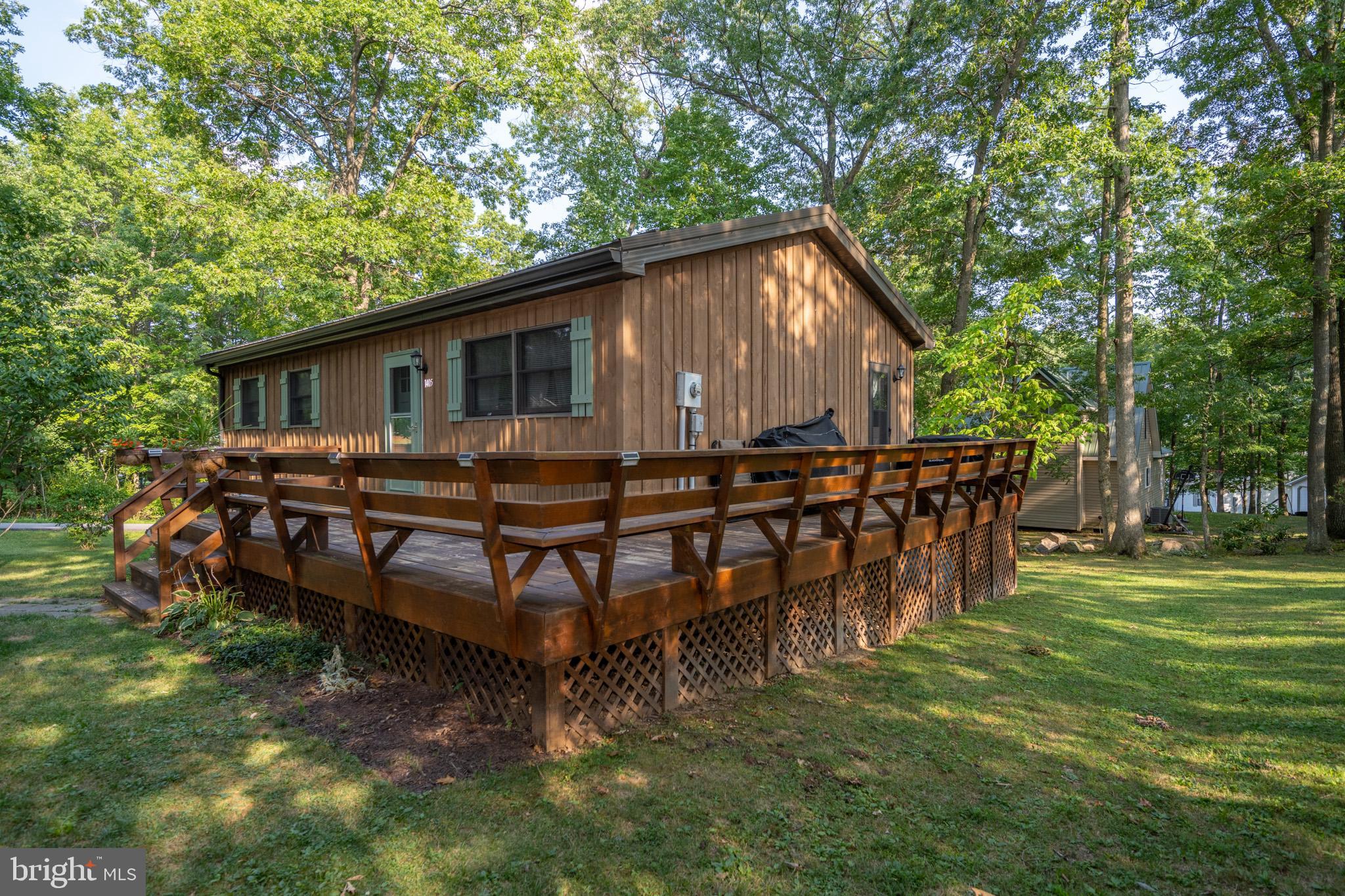 MOUNTAIN LAKE PARK - Residential