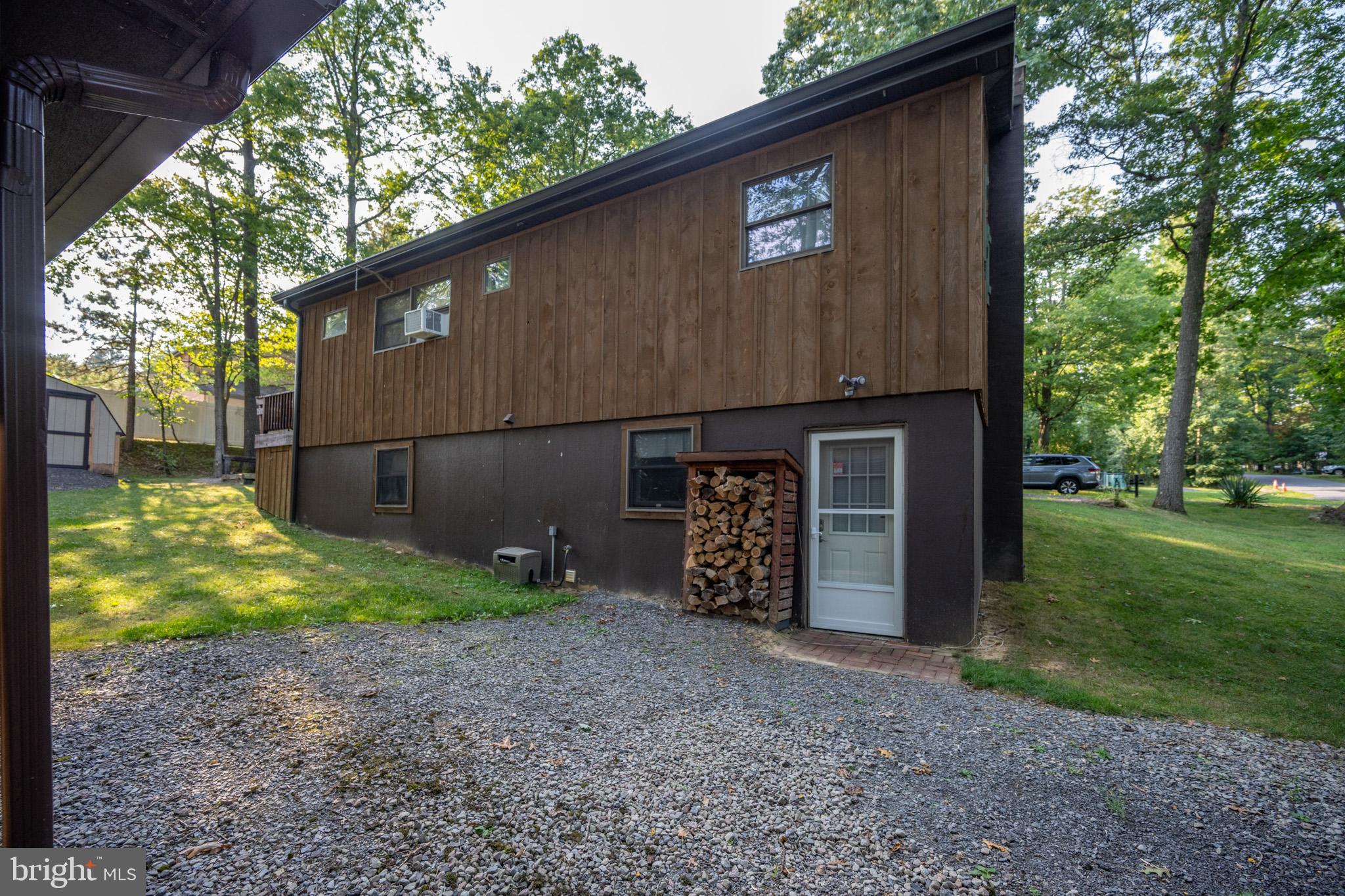 MOUNTAIN LAKE PARK - Residential