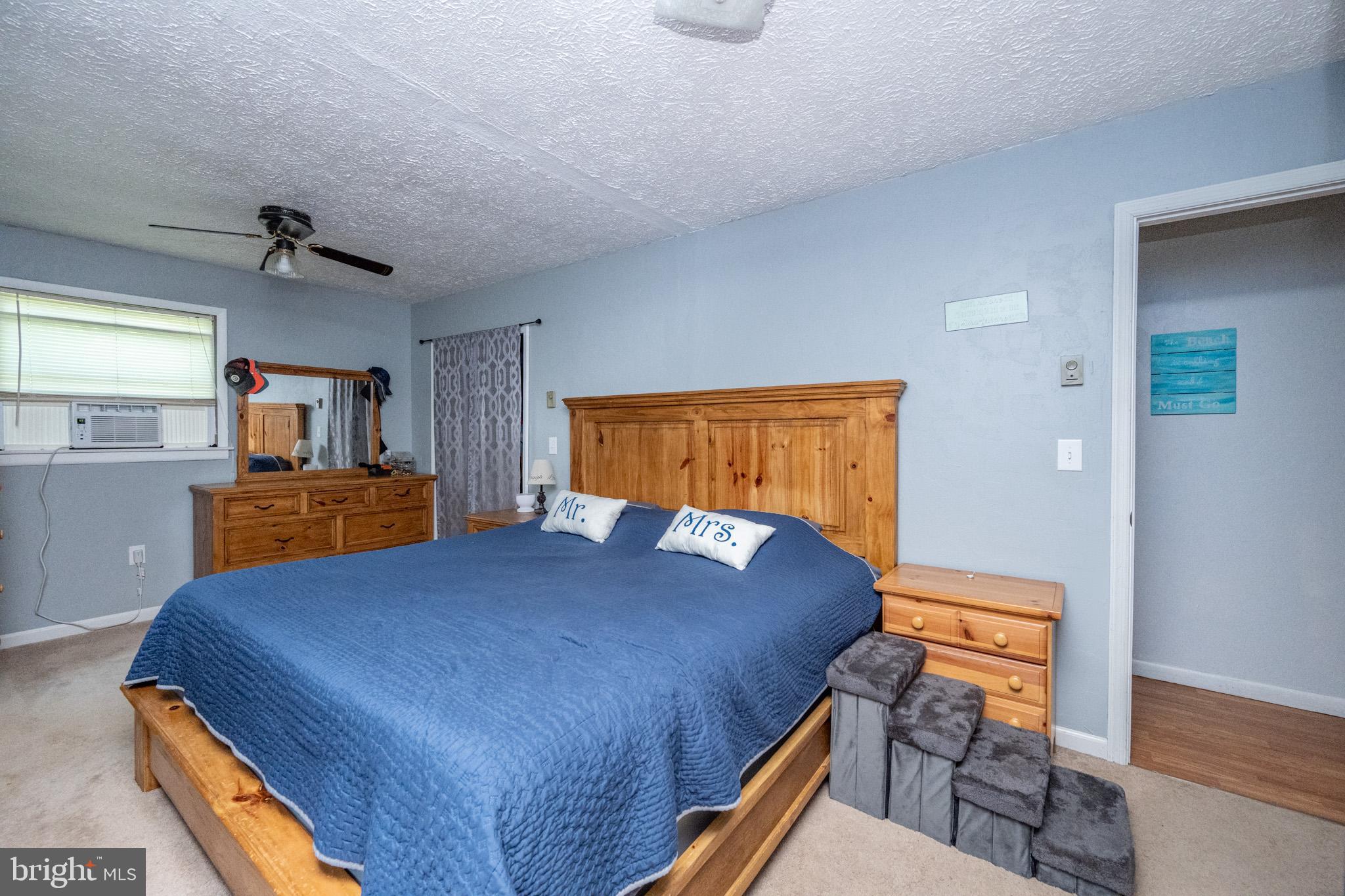 MOUNTAIN LAKE PARK - Residential