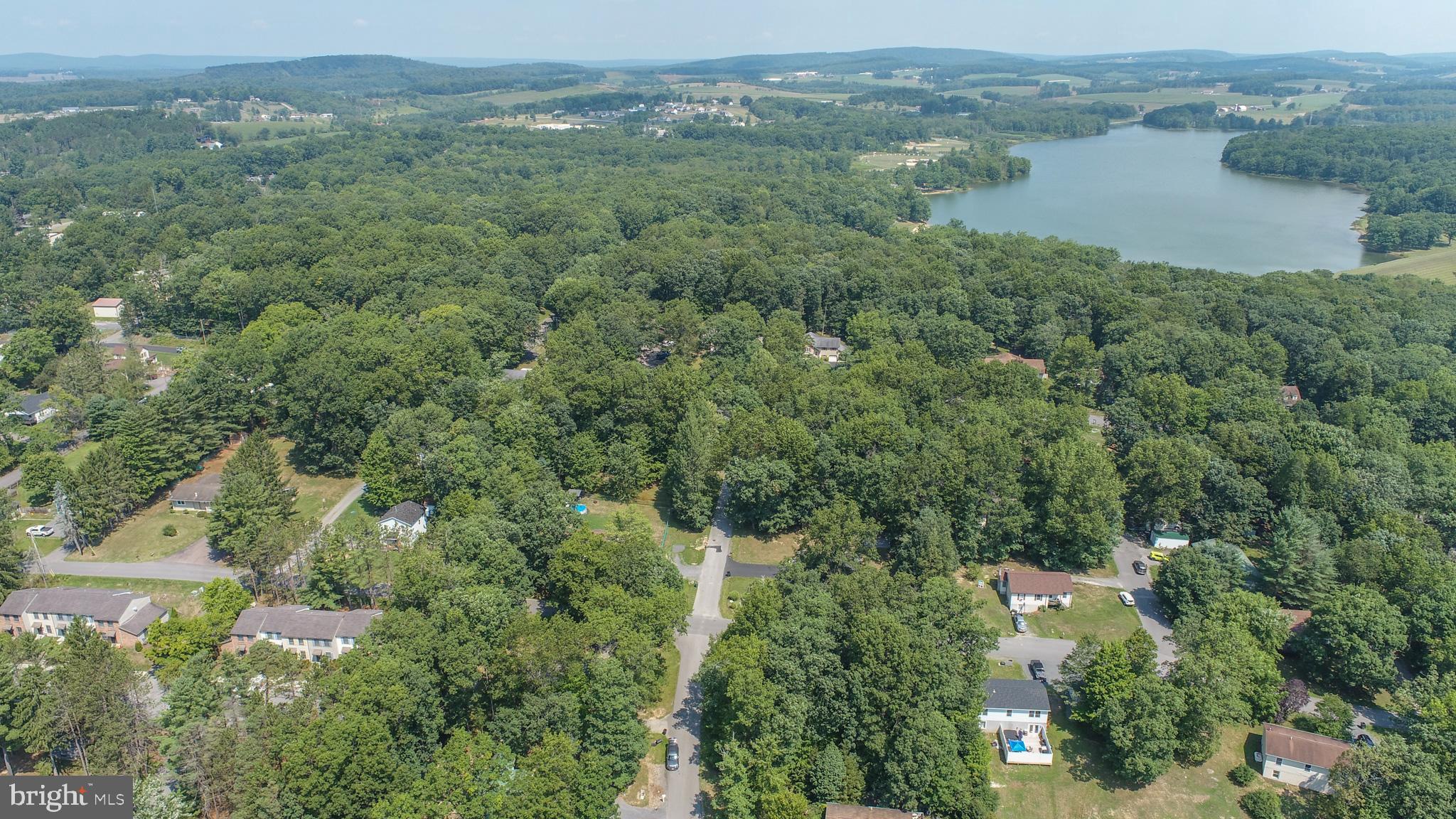 MOUNTAIN LAKE PARK - Residential