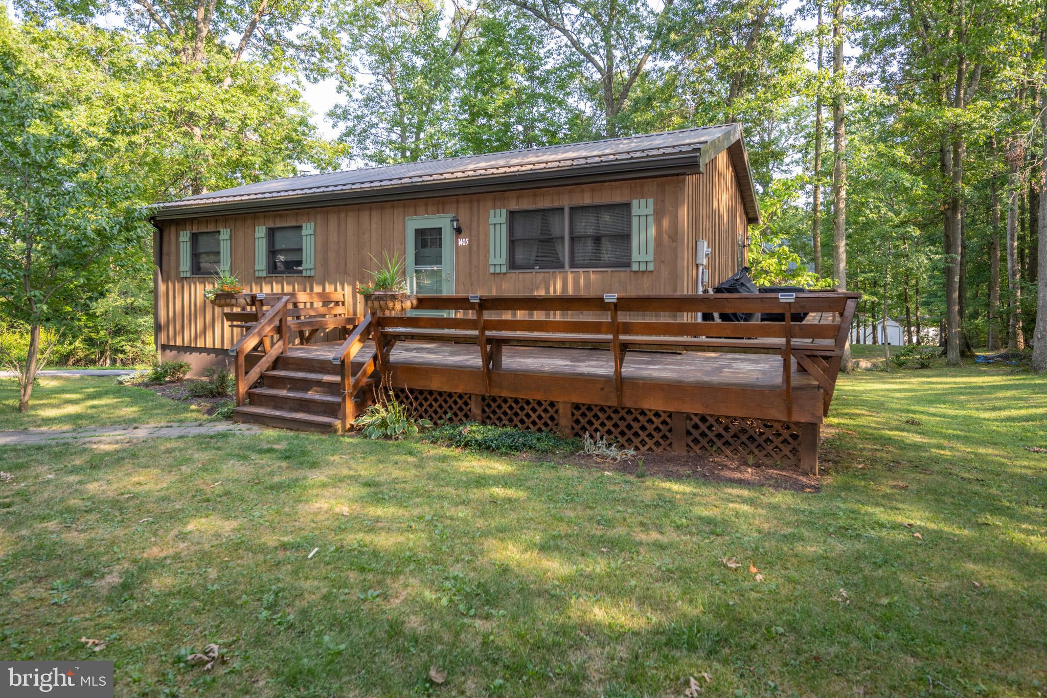 MOUNTAIN LAKE PARK - Residential